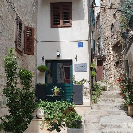 Room With Shared Bathroom House Gorica 希贝尼克 外观 照片