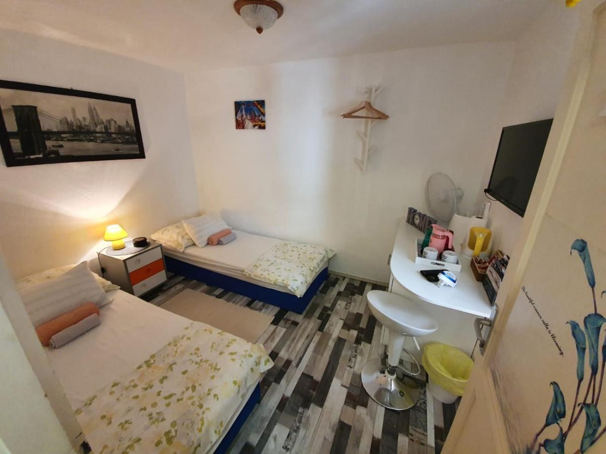 Room With Shared Bathroom House Gorica 希贝尼克 外观 照片